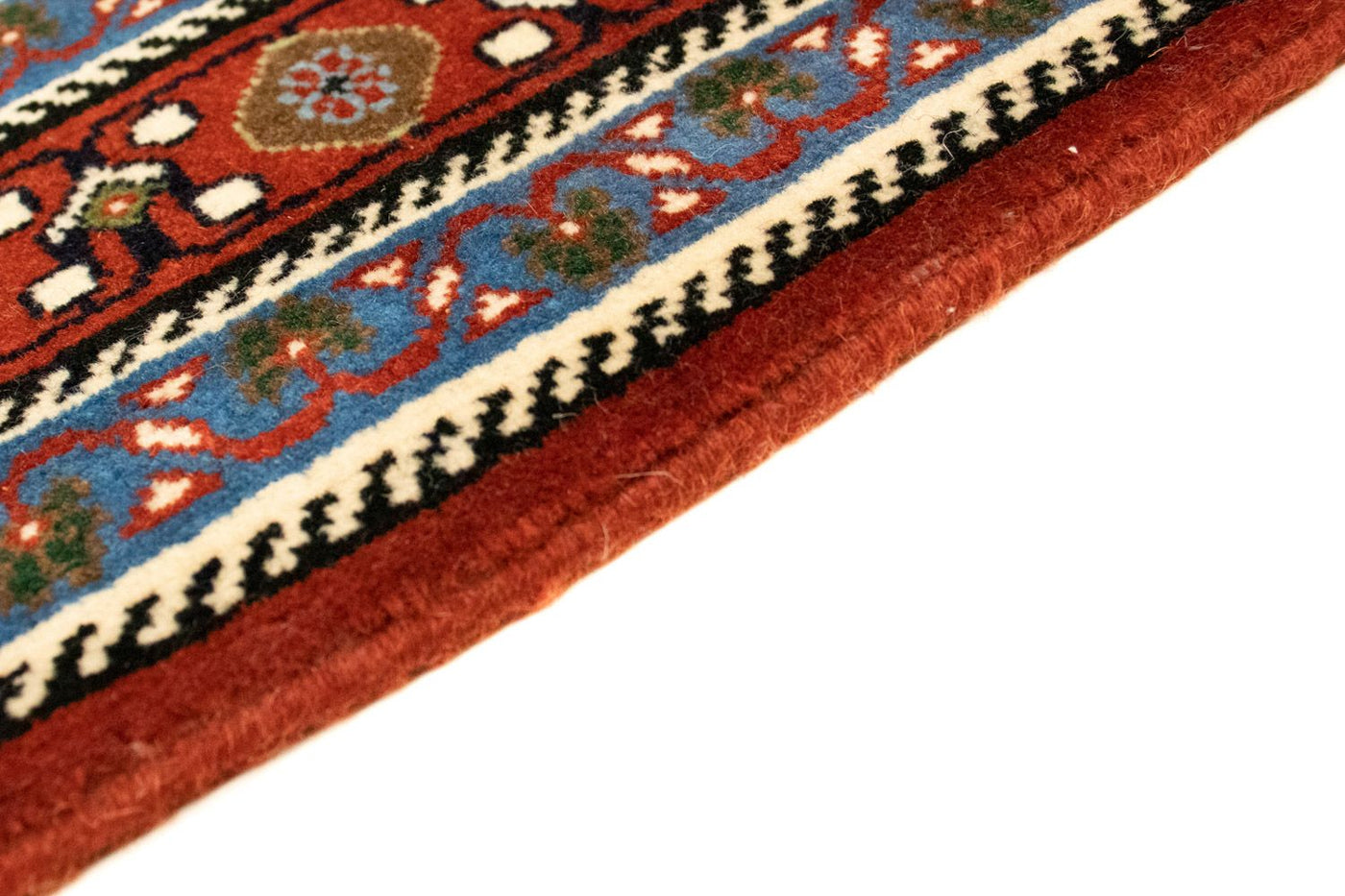 Qashqai Rug 160x107cm - Persian Rugs