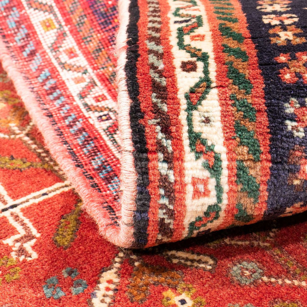 Perser Rug - Nomadic - 136 x 92 cm - dark red