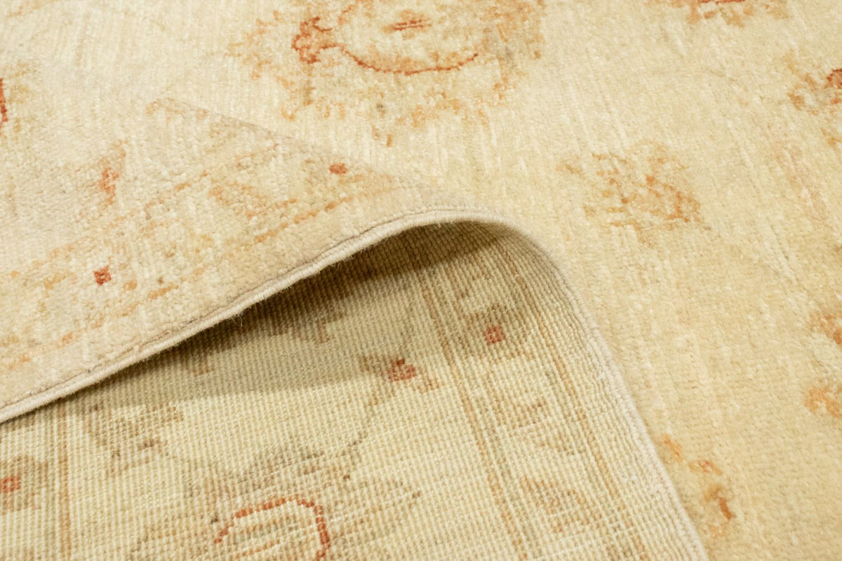 Ziegler Rug - 225 x 163 cm - beige