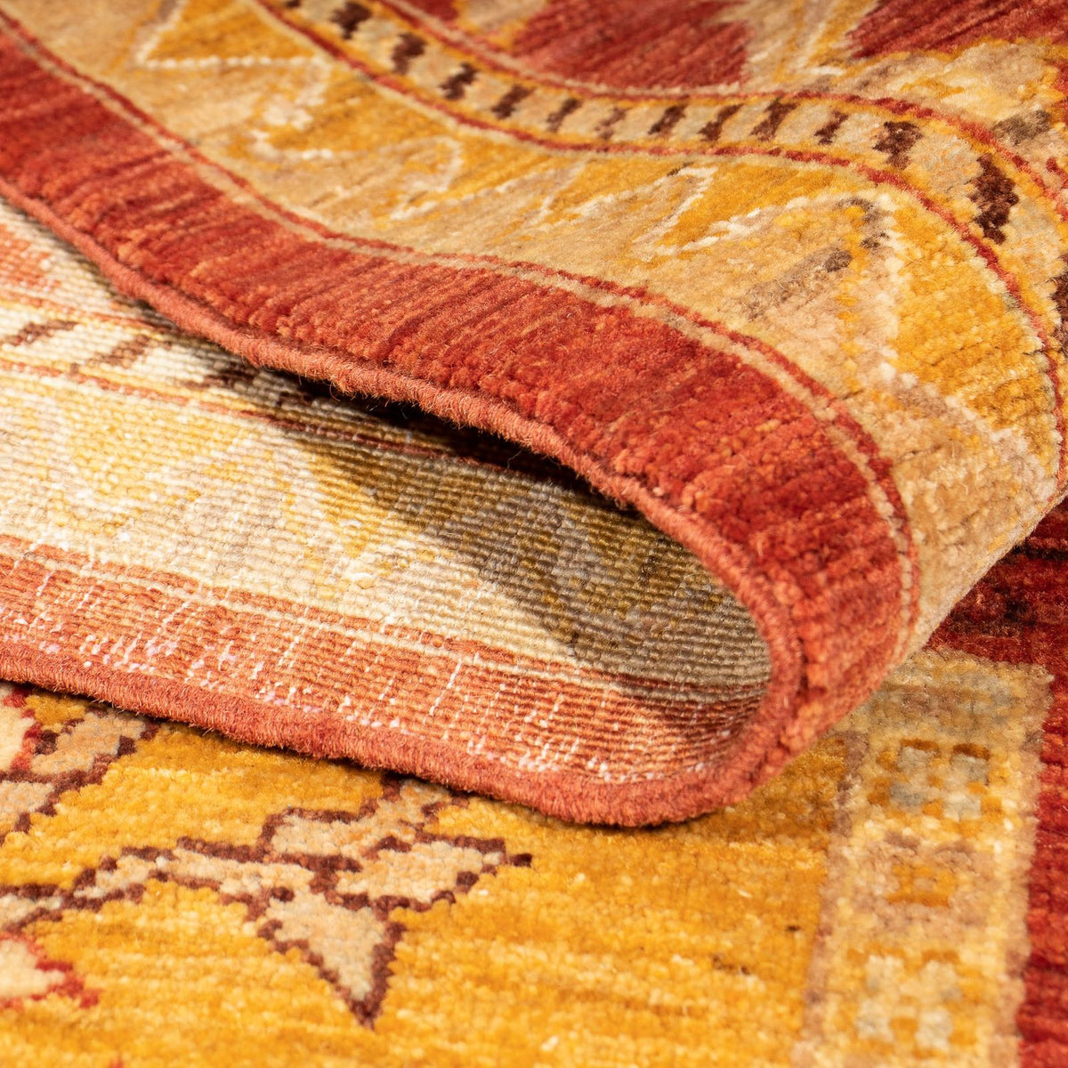 Ziegler Rug - 345 x 243 cm - red