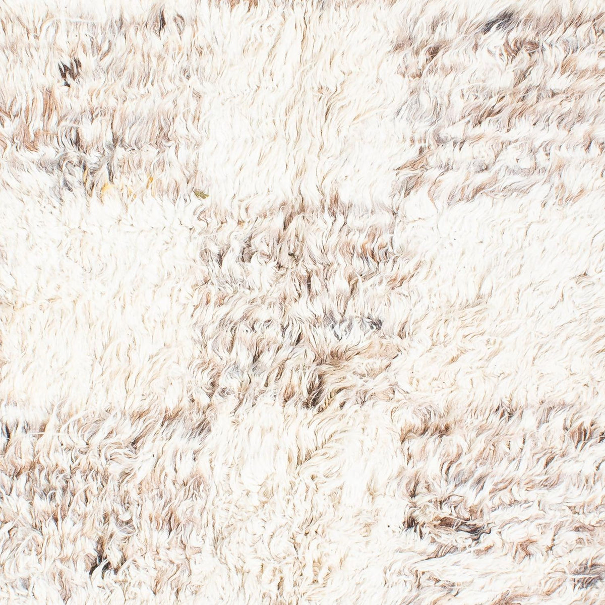 High-Pile Rug - 252 x 172 cm - beige