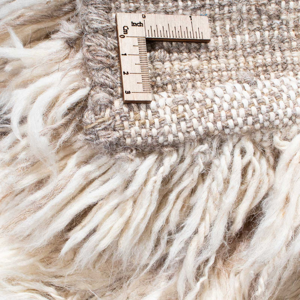 High-Pile Rug - 252 x 172 cm - beige