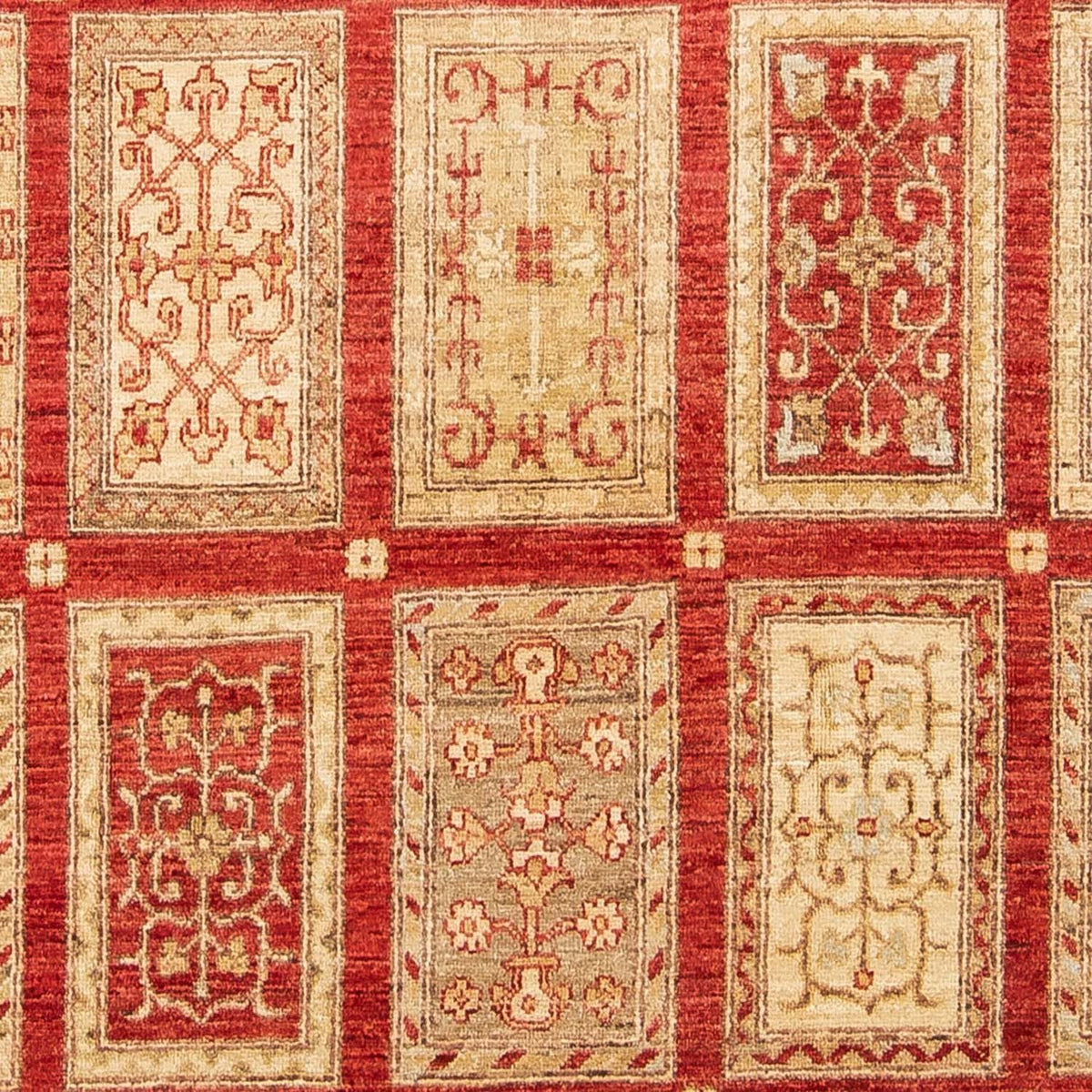 Ziegler Rug - 323 x 198 cm - red