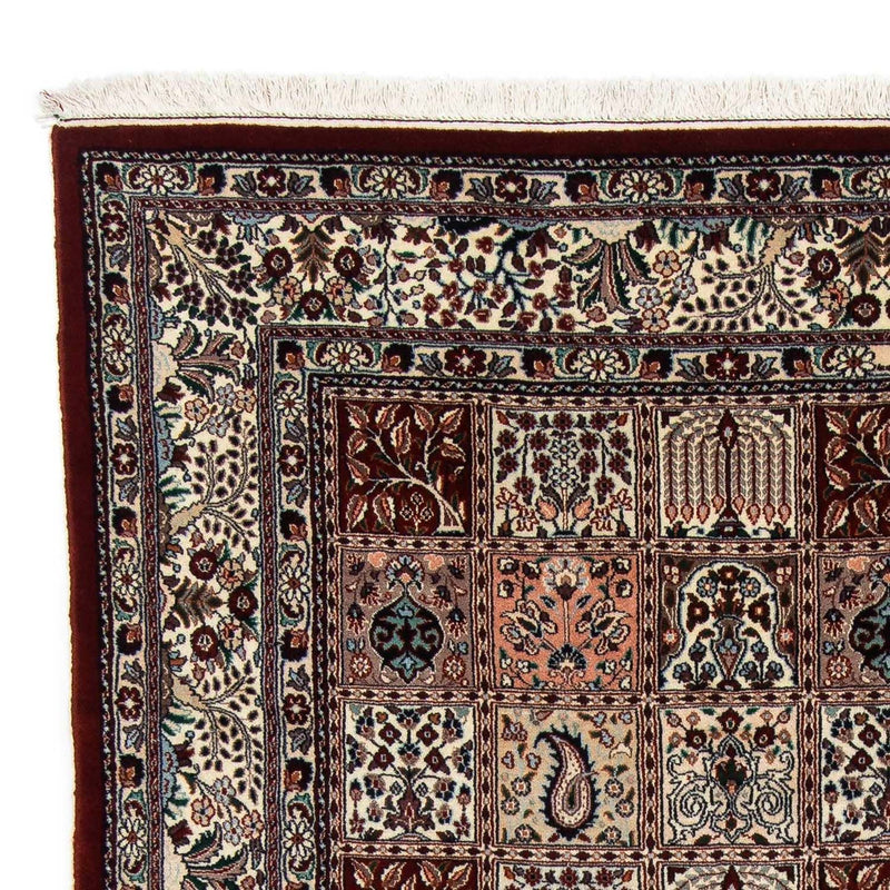 Moud Rug 181x239cm - Persian Rugs