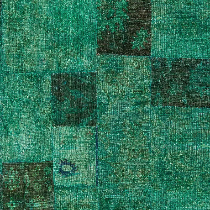 Patchwork Rug - 237 x 156 cm - green