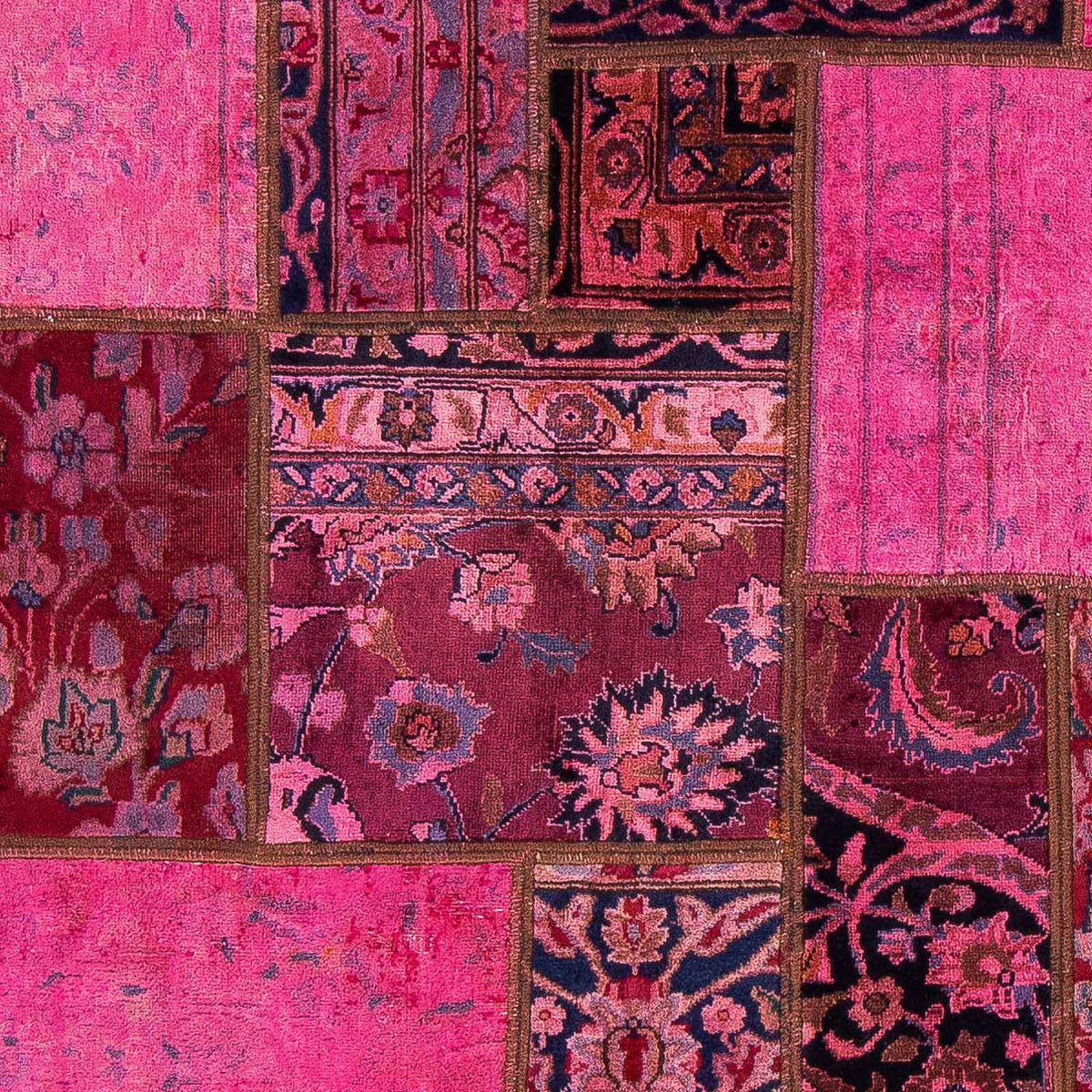 Patchwork Rug - 197 x 138 cm - multicolored