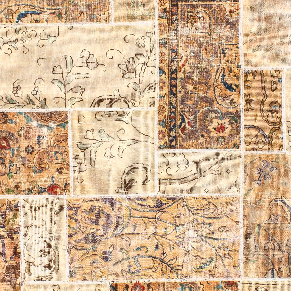 Patchwork Rug - 305 x 241 cm - multicolored