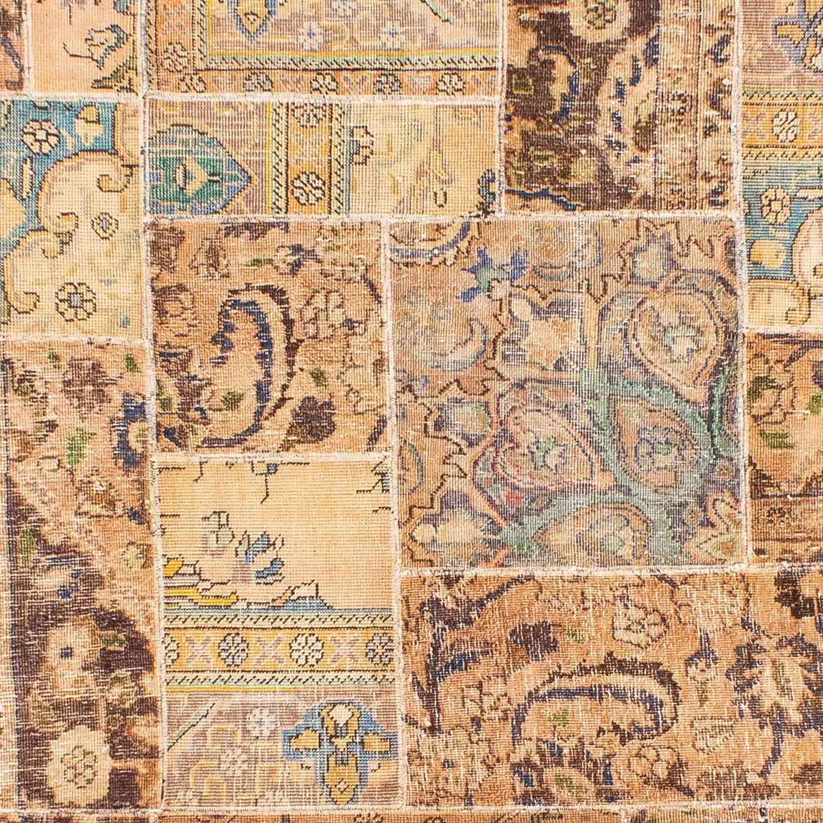 Patchwork Rug - 305 x 242 cm - multicolored