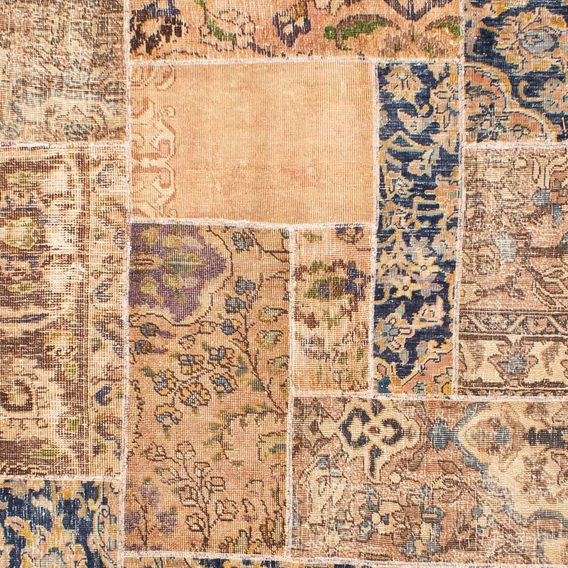 Patchwork Rug - 304 x 242 cm - multicolored