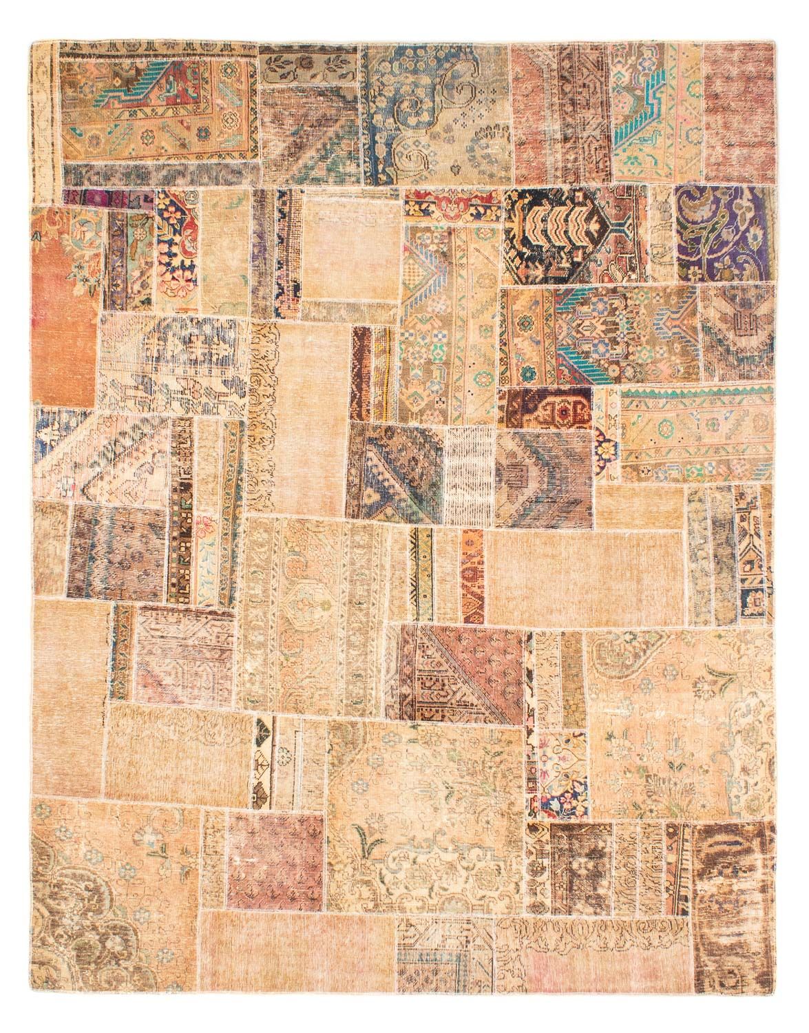 Patchwork Rug - 292 x 230 cm - multicolored