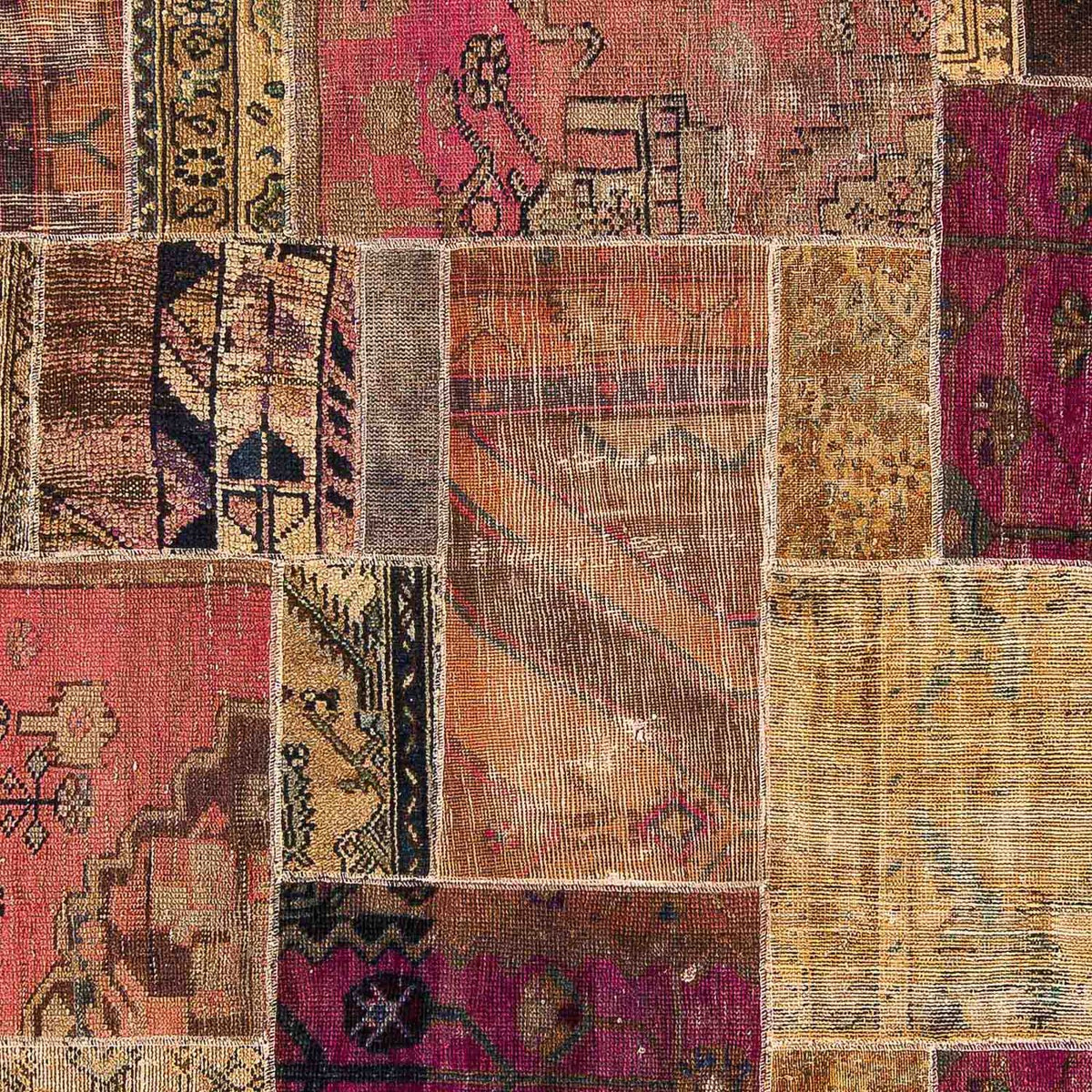Patchwork Rug - 272 x 181 cm - multicolored