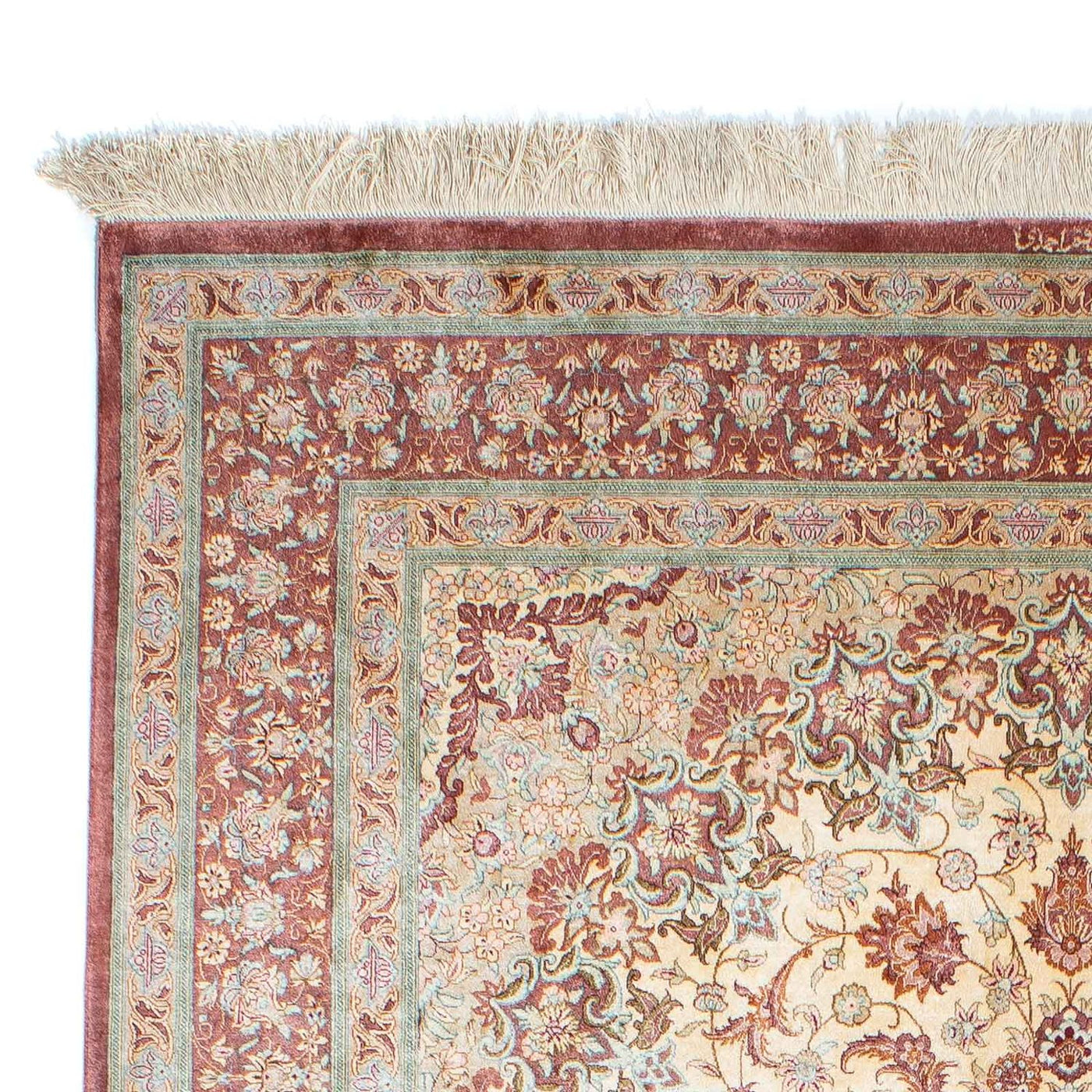 Qom Rug 238x159cm - Persian Rugs