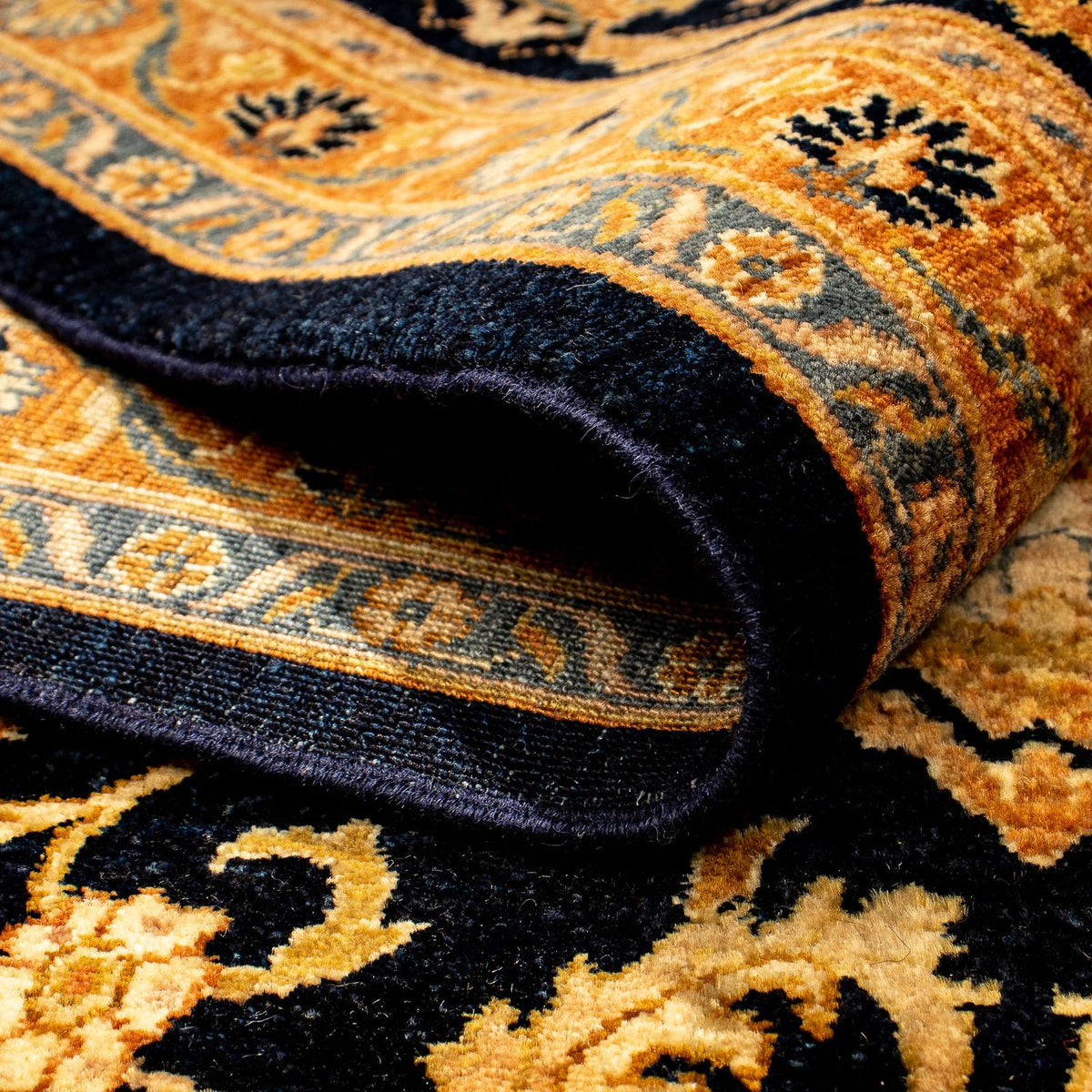 Ziegler Rug - 344 x 247 cm - gold