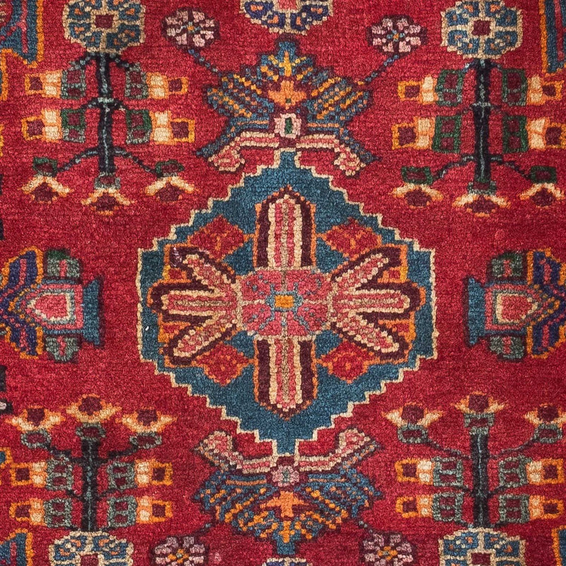 Hosseinabad Rug 125x93cm - Persian Rugs