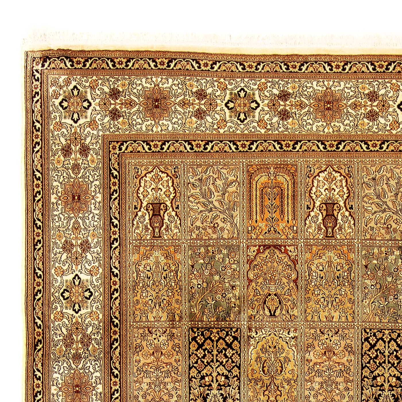 Kashmar Rug 326x247cm - Persian Rugs