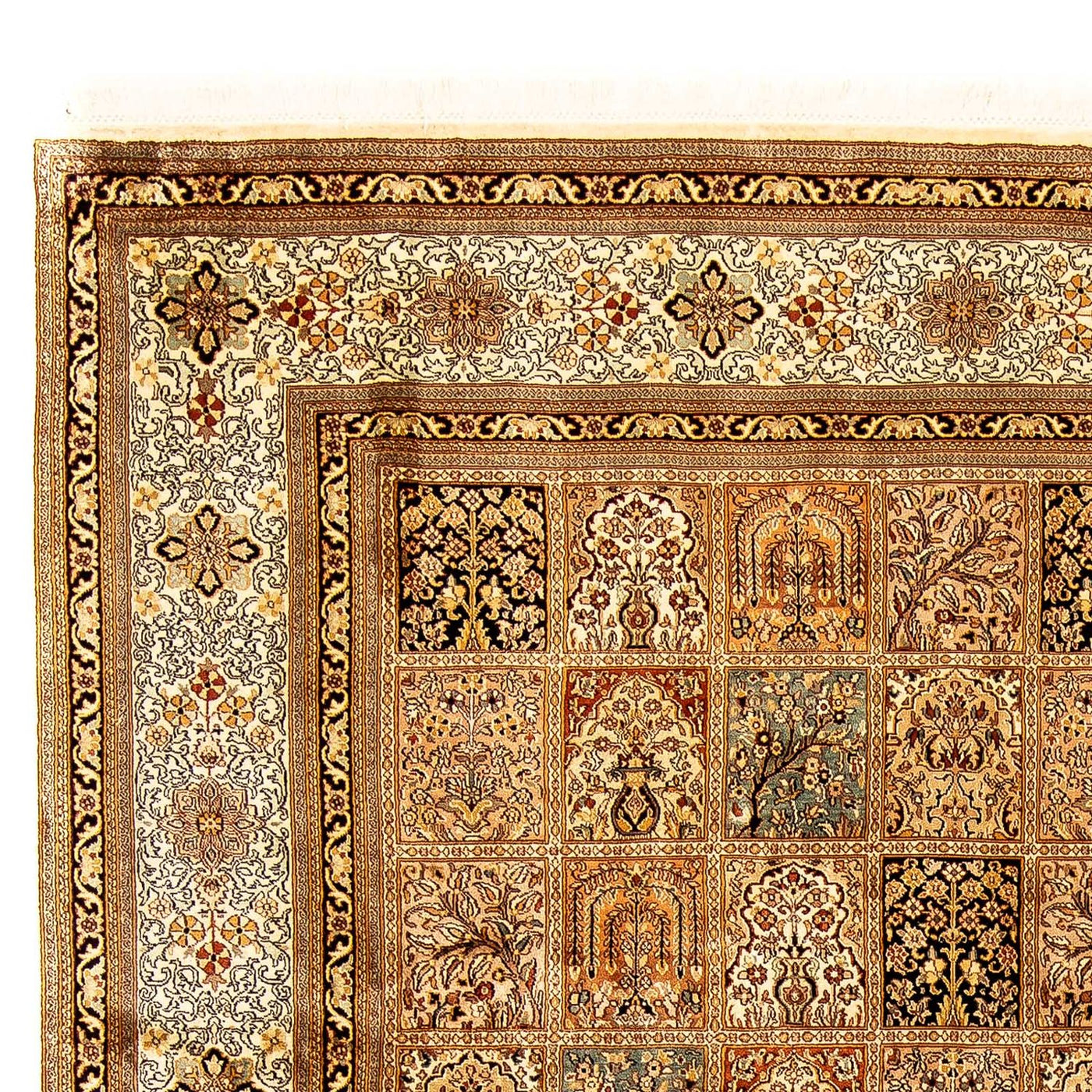 Kashmir Silk Rug 325x249cm - Oriental Rug