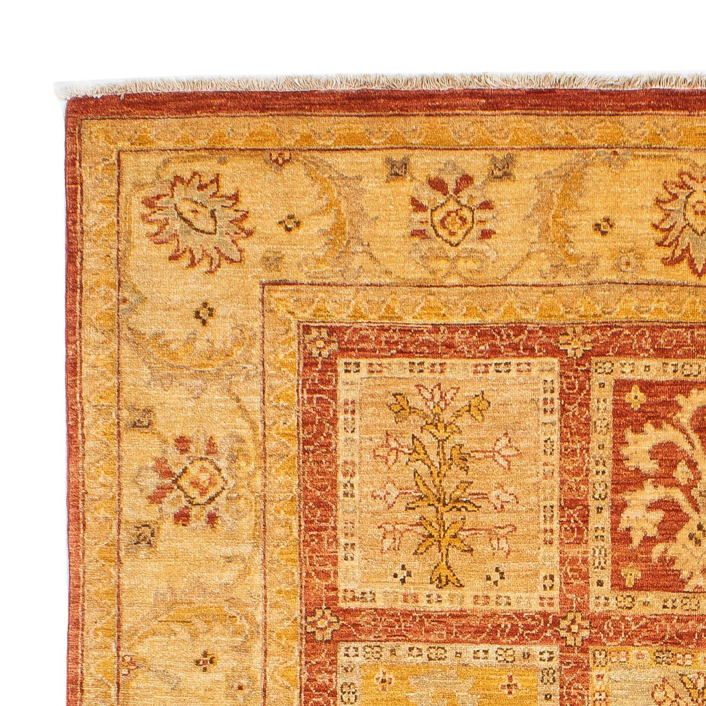 Bakhtiari Rug 238x170cm - Oriental Rug