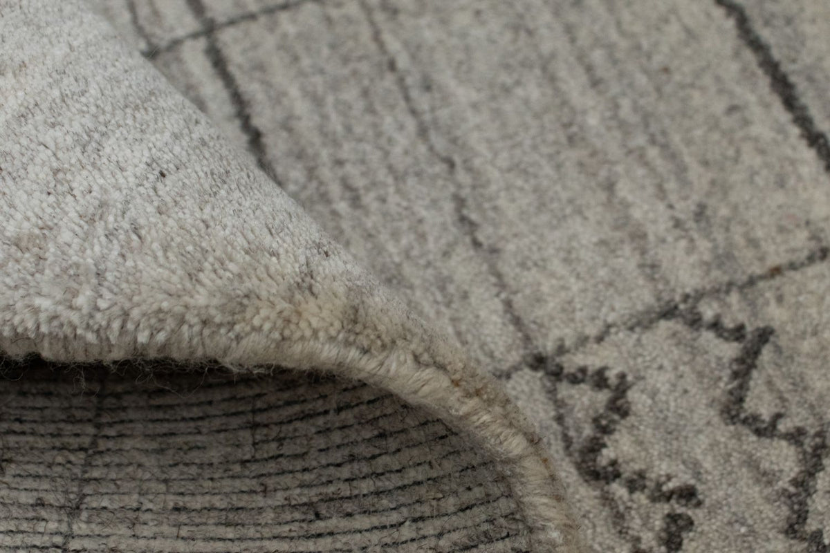 Vintage Rug - 90 x 60 cm - silver