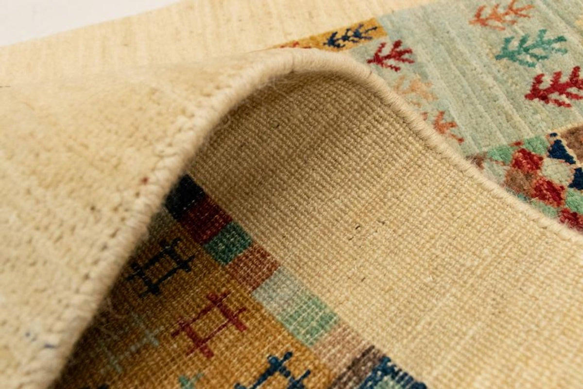 Designer Rug - 137 x 69 cm - beige