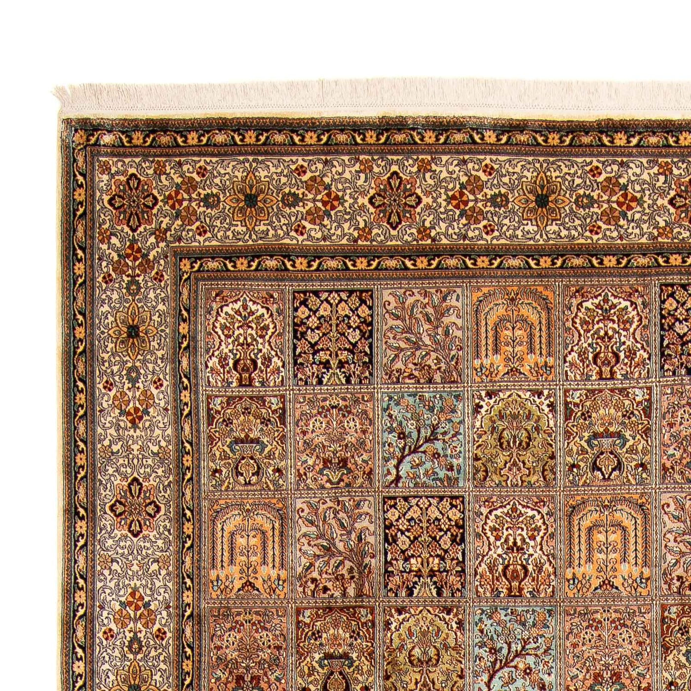 Kashmar Rug 356x282cm - Persian Rugs