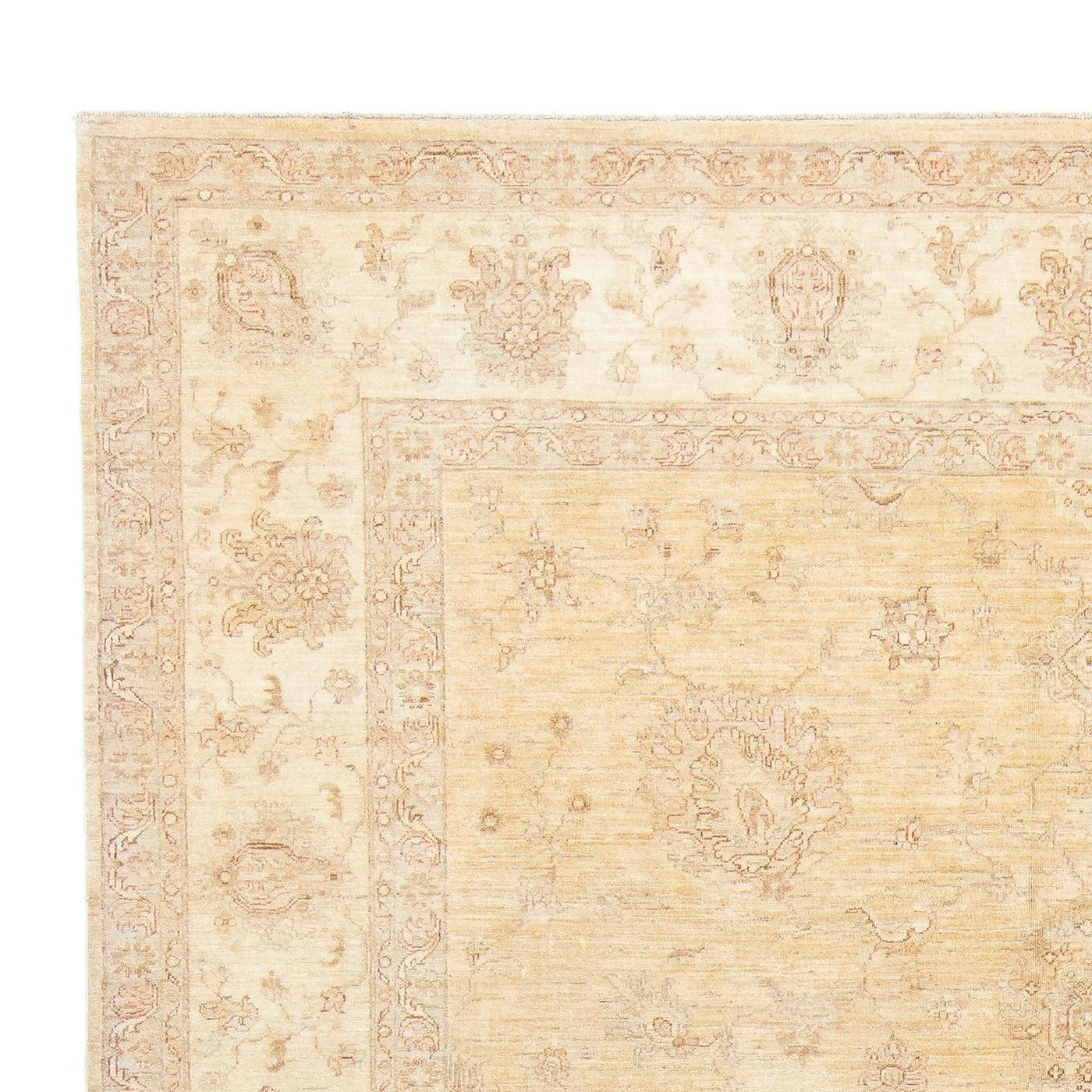 Bakhtiari Rug 208x200cm - Persian Rugs