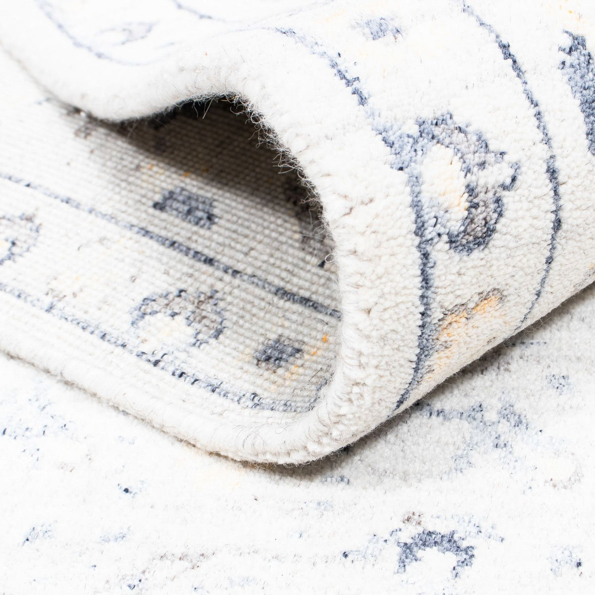 Designer Rug - 233 x 173 cm - grey